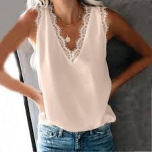 NWT Harhay women's XS pink sleeveless, lace vneck top (fits like a small-med)